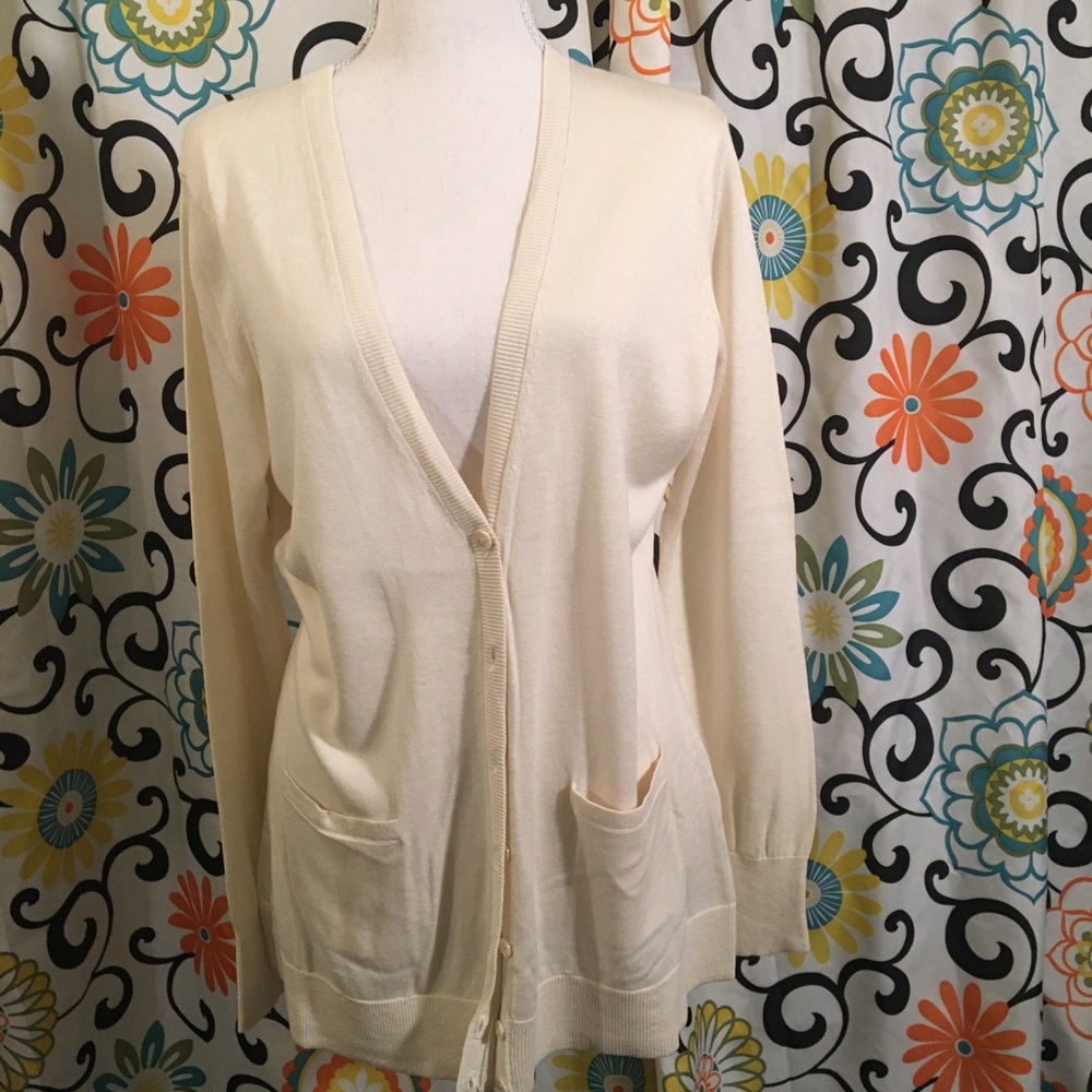 Nordstrom Collection silk/cashmere BF cardi SZ L